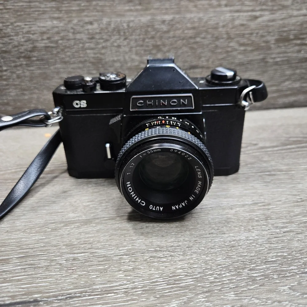 Chinon CS 35mm SLR Camera Kit w/ Lens Flash Case Extra Lens Vintage